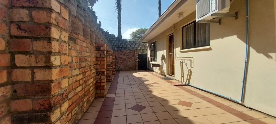 To Let 3 Bedroom Property for Rent in Gonubie Eastern Cape